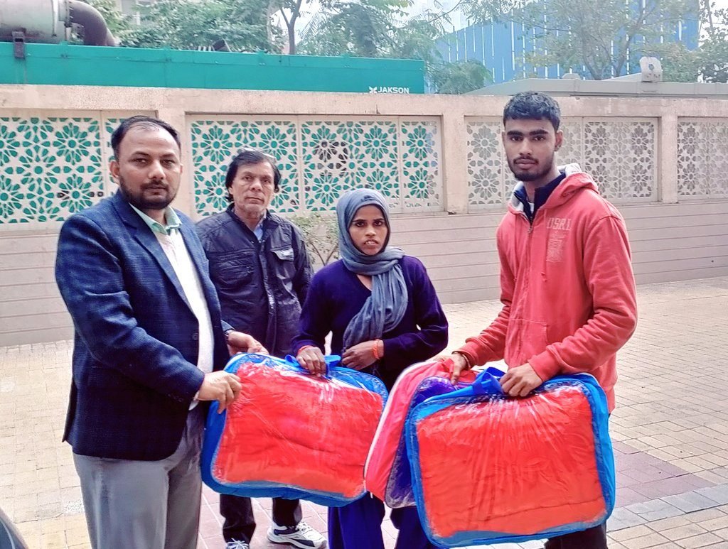 Blanket Seva for Security Guards